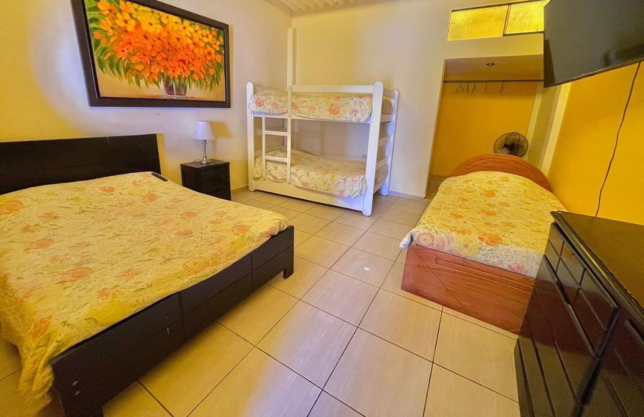 Hotel Huanchaco Gardens Esterno foto