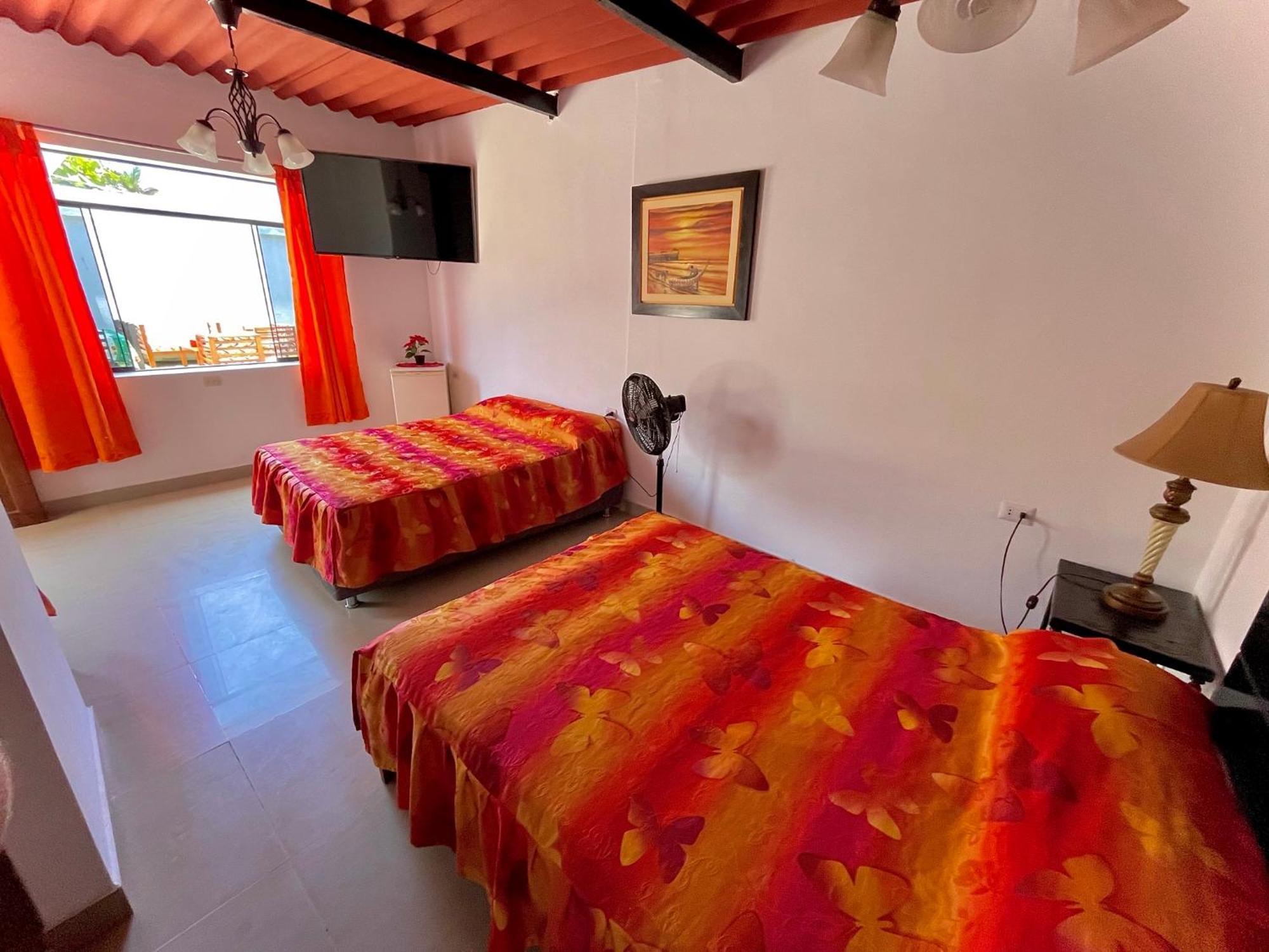 Hotel Huanchaco Gardens Esterno foto
